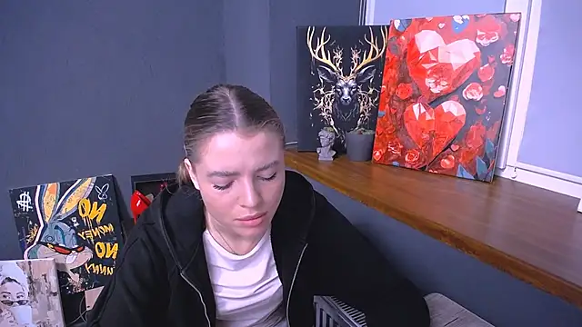 MissOliviaa  online show from November 15, 2025, 7:56 am