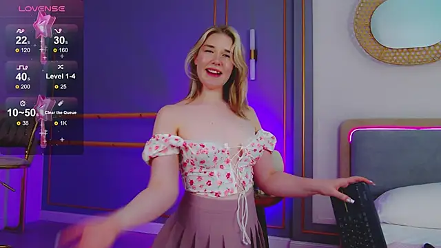 Snapshot of Smiley_Mia chatting on March 22, 2025, 5:39 am Smiley Mia online show from March 22, 2025, 5:39 am