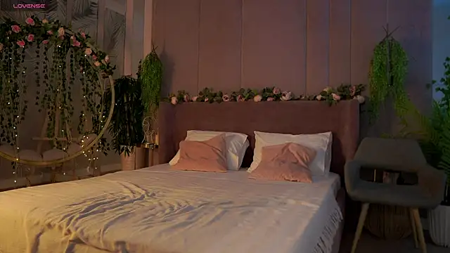 Snapshot of Smiley_Mia chatting on September 26, 2025, 5:03 am Smiley Mia online show from September 26, 2025, 5:03 am