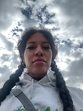 AlyssaHottv  online show from April 19, 2026, 2:07 pm