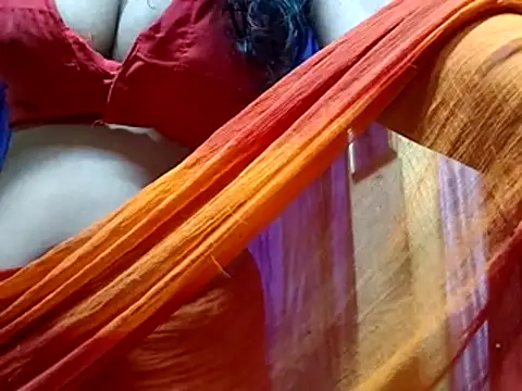 Snapshot of poojaxxx65 chatting on July 12, 2026, 9:26 pm poojaxxx65 online show from July 12, 2026, 9:26 pm