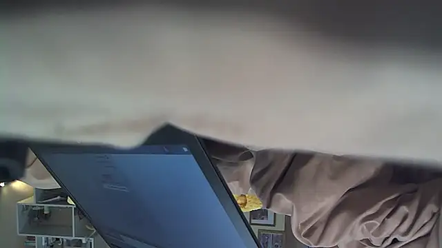 denxxx1992 online show from January 17, 2025, 2:07 pm