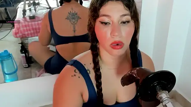 Snapshot of hade_cute chatting on November 19, 2025, 7:25 pm hade cute online show from November 19, 2025, 7:25 pm