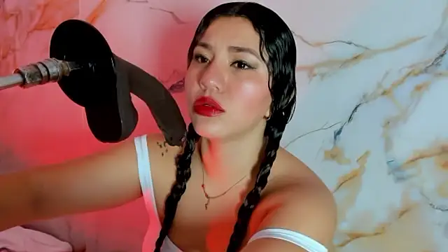 Snapshot of hade_cute chatting on February 22, 2026, 3:13 pm hade cute online show from February 22, 2026, 3:13 pm