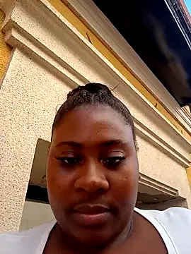 KennyBigWoman online show from October 27, 2025, 1:34 pm