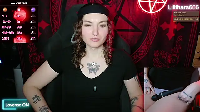 BrandiWRLD 999 online show from November 4, 2025, 1:31 am