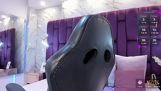 emma carterr1 online show from November 15, 2025, 1:37 pm