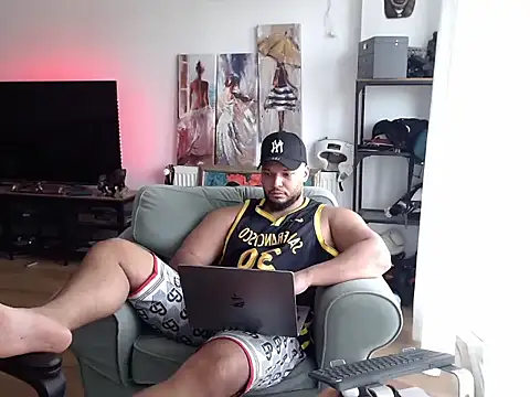1LordKingsley online show from July 16, 2026, 4:20 am