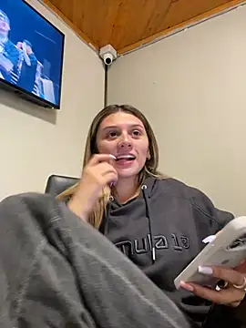 aliisonn parker26 online show from January 30, 2025, 8:31 pm