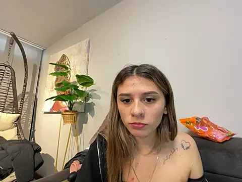 aliisonn parker26 online show from March 10, 2025, 10:24 pm