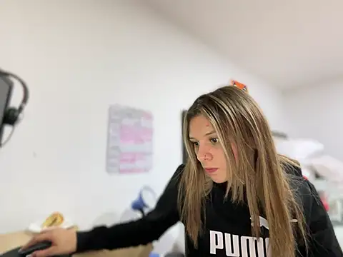 aliisonn parker26 online show from January 22, 2025, 11:53 pm