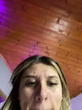 aliisonn parker26 online show from February 21, 2025, 10:04 pm