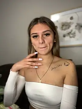 aliisonn parker26 online show from February 11, 2025, 11:01 pm