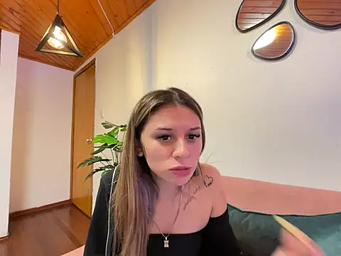 aliisonn parker26 online show from March 7, 2025, 7:38 pm