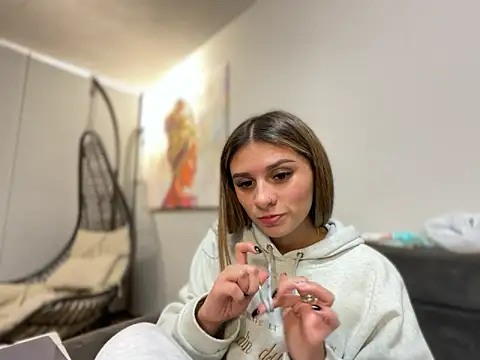 aliisonn parker26 online show from March 1, 2025, 11:04 pm