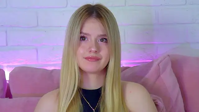 Snapshot of MilanaBalmain chatting on February 18, 2026, 7:54 pm MilanaBalmain online show from February 18, 2026, 7:54 pm