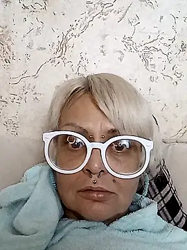 Gardener of Illusions online show from November 3, 2025, 4:43 pm