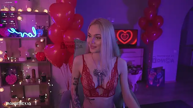 Snapshot of ManiFreyja chatting on February 15, 2025, 9:06 pm ManiFreyja online show from February 15, 2025, 9:06 pm