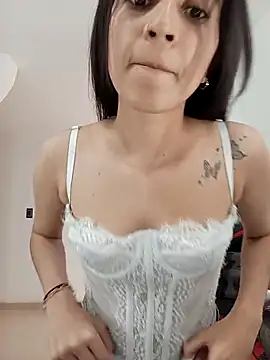 Mia Fischer online show from November 14, 2025, 6:00 pm