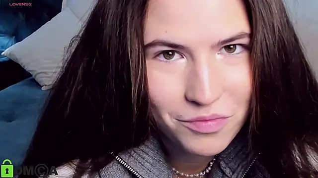 Snapshot of MiaMialani chatting on February 2, 2025, 9:07 am MiaMialani online show from February 2, 2025, 9:07 am