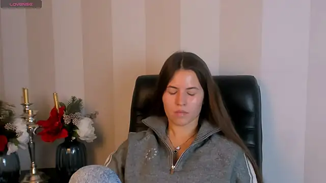 Snapshot of MiaMialani chatting on September 23, 2025, 6:09 am MiaMialani online show from September 23, 2025, 6:09 am