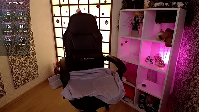 LianaBright online show from January 25, 2025, 1:54 am