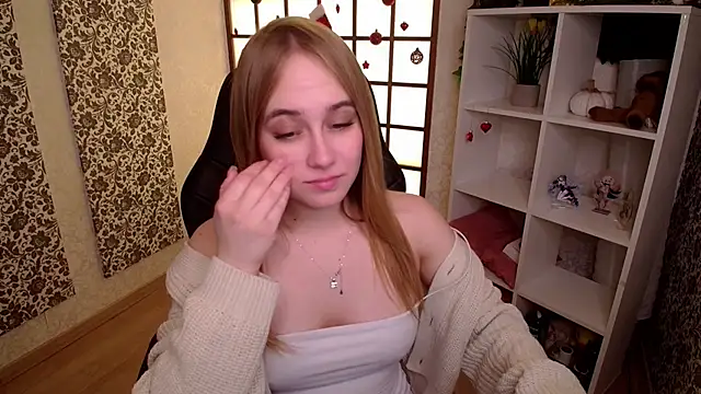 LianaBright online show from January 28, 2025, 5:22 am