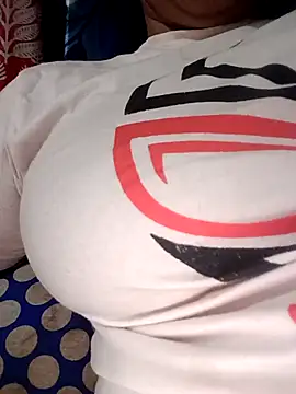 EeshaBhabi online show from November 29, 2025, 4:07 pm