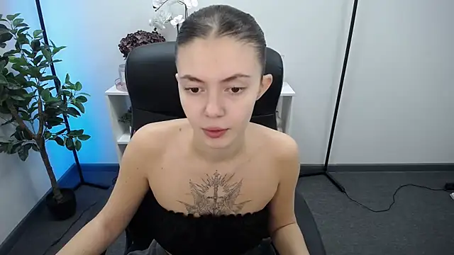 Ritaneer online show from December 1, 2025, 8:59 am