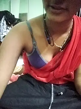 Snapshot of aadhini01 chatting on February 19, 2025, 4:55 pm aadhini01 online show from February 19, 2025, 4:55 pm