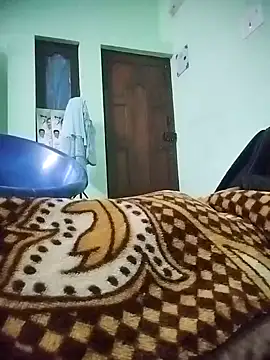 Snapshot of aadhini01 chatting on February 12, 2025, 12:05 am aadhini01 online show from February 12, 2025, 12:05 am