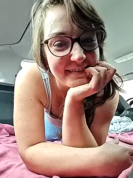 Snapshot of stunning_Rosi chatting on December 16, 2024, 12:27 pm stunning Rosi online show from December 16, 2024, 12:27 pm