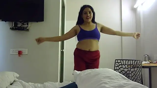 tripti2 online show from March 18, 2026, 1:42 am