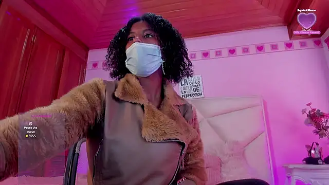 Snapshot of CoccoBele69 chatting on March 18, 2025, 2:39 pm CoccoBele69 online show from March 18, 2025, 2:39 pm