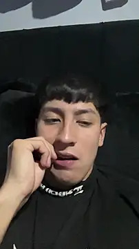 Stiven 017 online show from February 3, 2026, 2:53 am