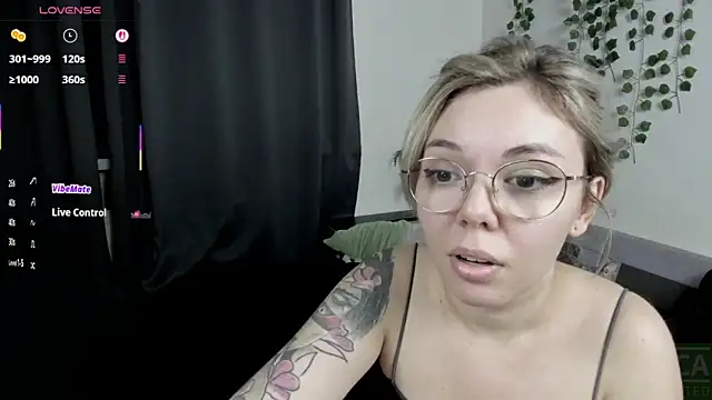 whoa-hoa-hoa-hoa-hoa online show from October 2, 2025, 5:49 pm