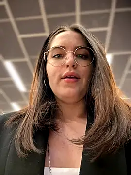 meow girl online show from October 10, 2025, 11:00 am