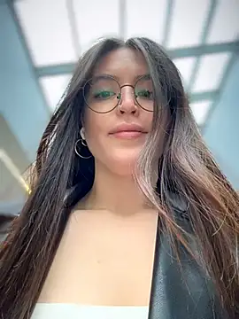 meow girl online show from April 7, 2026, 9:55 am