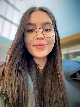 meow girl online show from April 2, 2026, 9:16 am