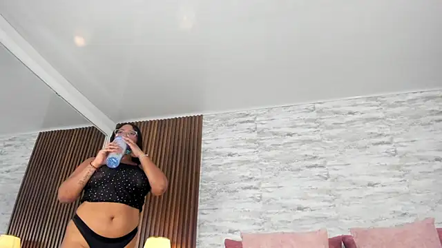 MadisonHunter2024 online show from March 30, 2026, 7:48 pm