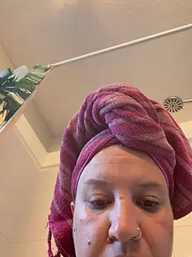 hottmessjess23 online show from June 5, 2026, 12:11 pm