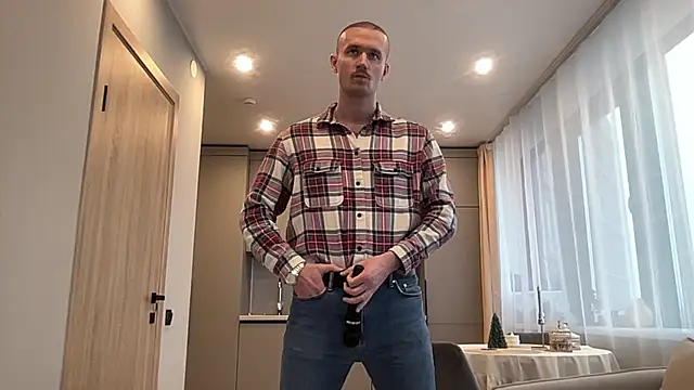 cute mark online show from December 21, 2025, 9:55 am