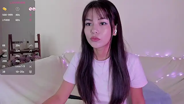 Snapshot of moonlight8_ chatting on September 29, 2025, 7:48 am moonlight8 online show from September 29, 2025, 7:48 am
