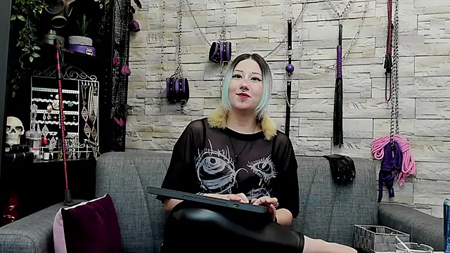 CruelMistress online show from March 31, 2026, 1:07 am