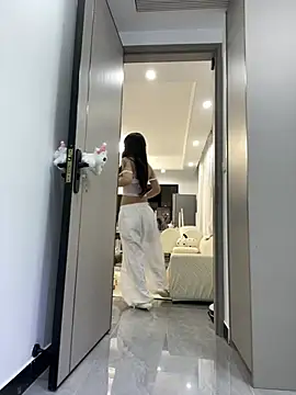 xyebobs online show from February 26, 2026, 4:07 pm