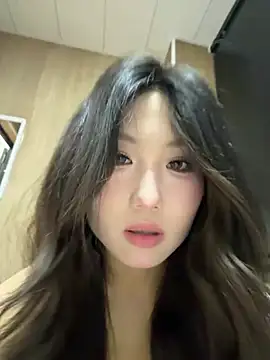 xyebobs online show from July 6, 2026, 4:20 pm