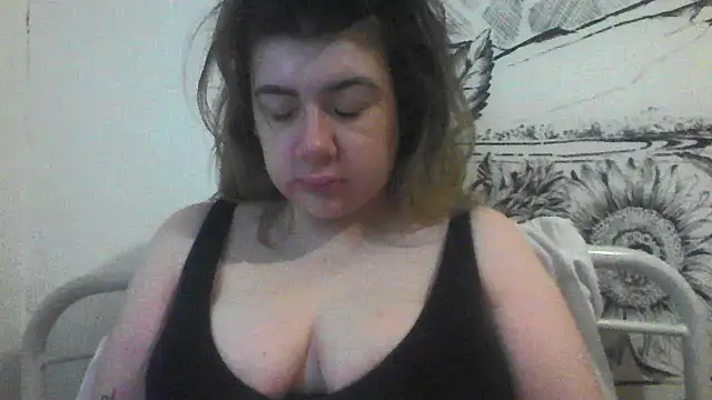 Snapshot of CamilaCherryX chatting on October 3, 2025, 1:01 pm CamilaCherryX online show from October 3, 2025, 1:01 pm