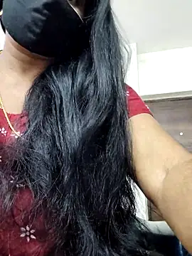 Snapshot of Tamilrojanew chatting on March 10, 2025, 9:01 am Tamilrojanew online show from March 10, 2025, 9:01 am