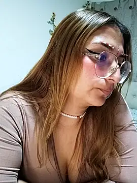 Snapshot of julieta_baron chatting on September 29, 2025, 8:25 pm julieta baron online show from September 29, 2025, 8:25 pm