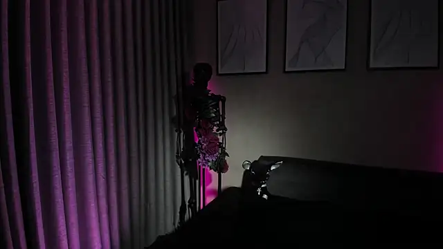 Morgan Hilll  online show from March 3, 2026, 4:08 am